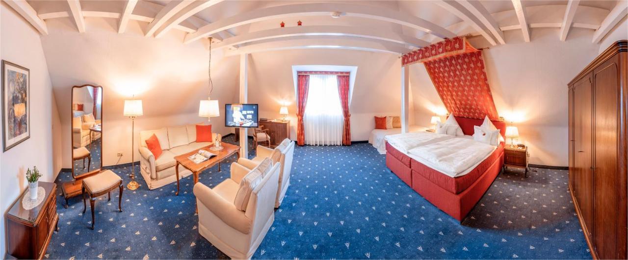 Hotel Adler Post Schwetzingen Ngoại thất bức ảnh