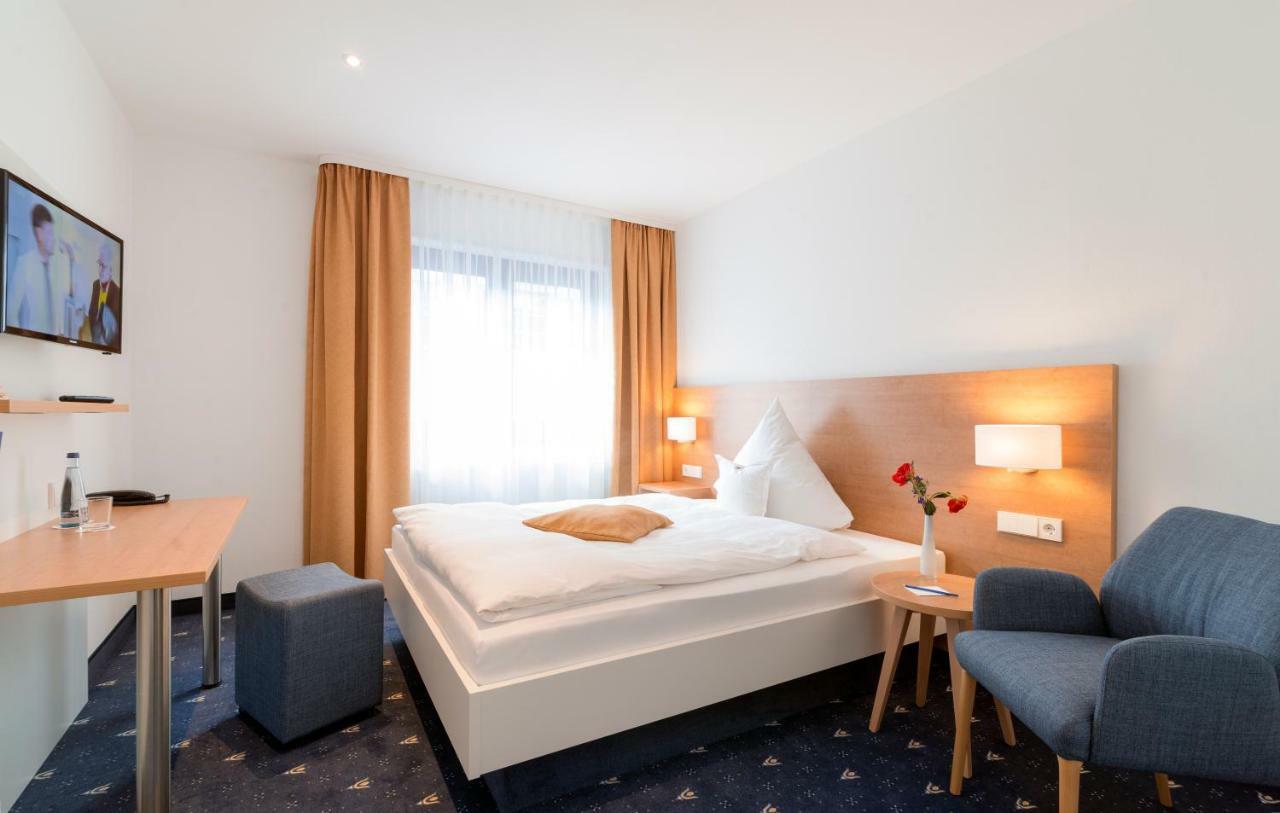 Hotel Adler Post Schwetzingen Ngoại thất bức ảnh